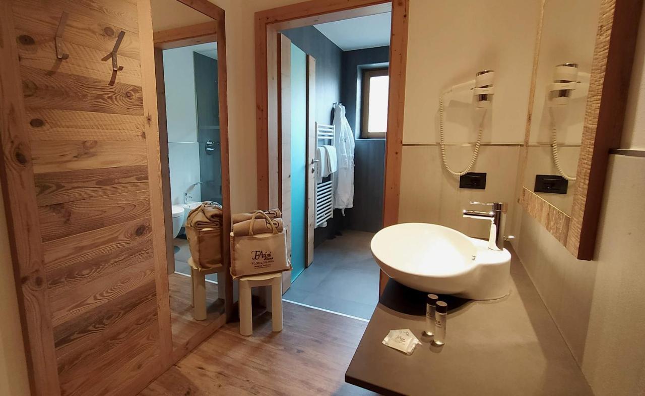 Hotel Flora Alpina Campitello di Fassa Zewnętrze zdjęcie