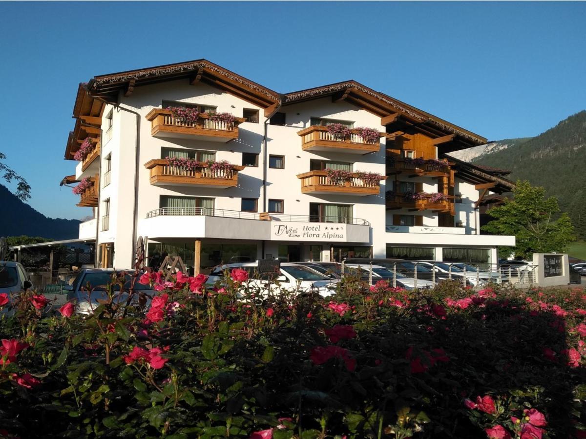 Hotel Flora Alpina Campitello di Fassa Zewnętrze zdjęcie