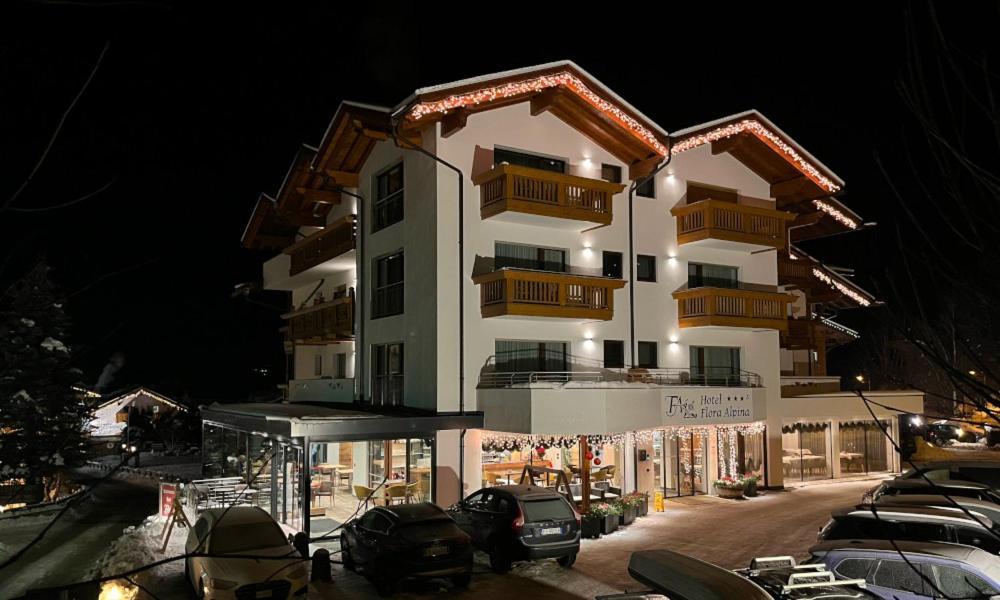 Hotel Flora Alpina Campitello di Fassa Zewnętrze zdjęcie