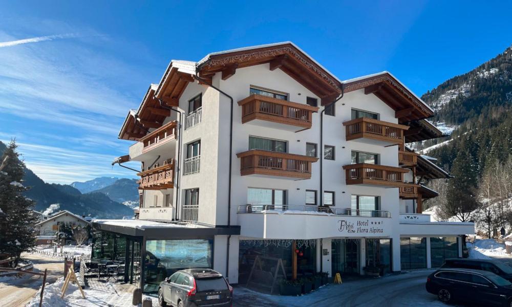 Hotel Flora Alpina Campitello di Fassa Zewnętrze zdjęcie